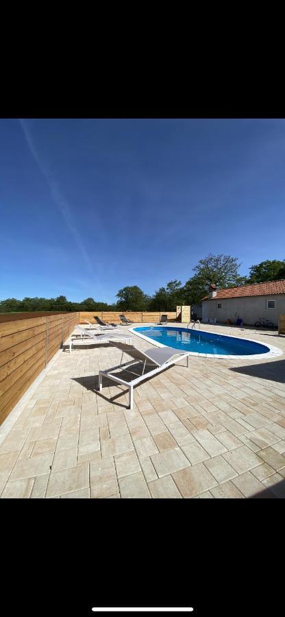 Holiday Home “Marko” With Heated Pool! 닌 외부 사진