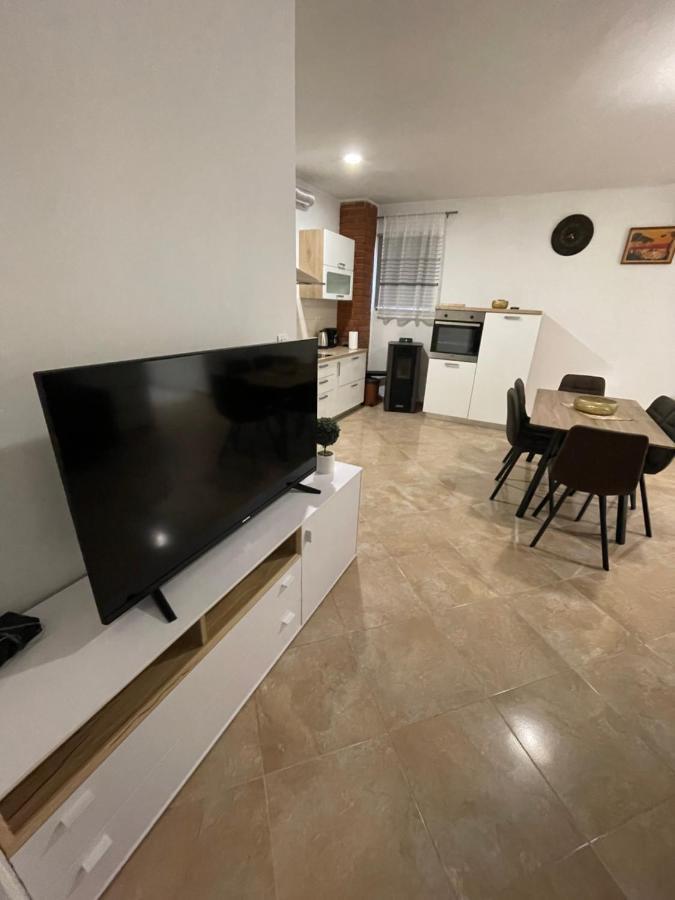 Holiday Home “Marko” With Heated Pool! 닌 외부 사진